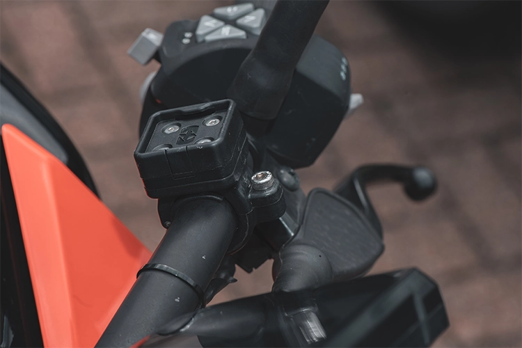 Oxford CLIQR Phone Mounts